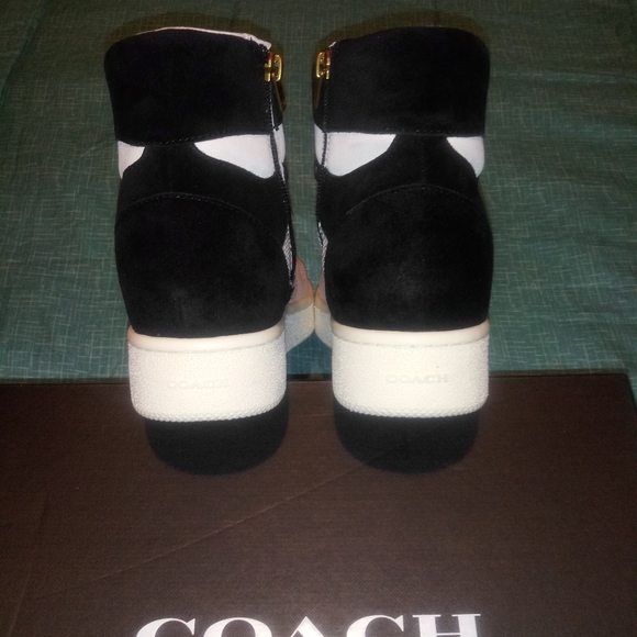 Coach C220 High-Top Sneakers - Picture 6 of 8